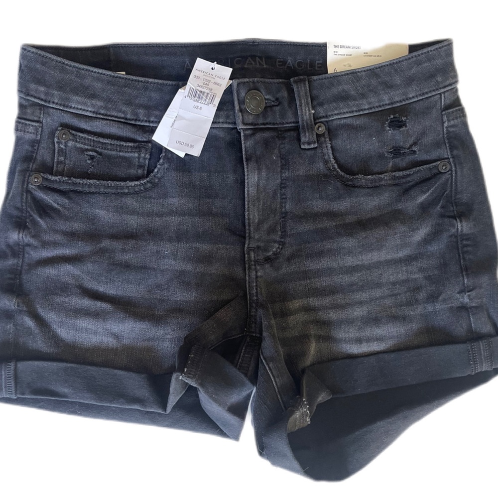 AMERICAN EAGLE black shorts!!